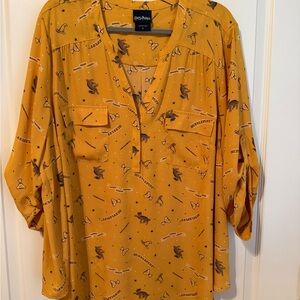 Torrid Harry Potter Size 3 Mustard Yellow Hufflepuff Print Blouse